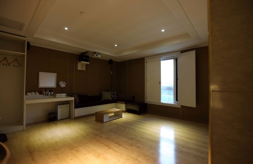 Namwon Hotel | RIVER HOTEL NAMWON