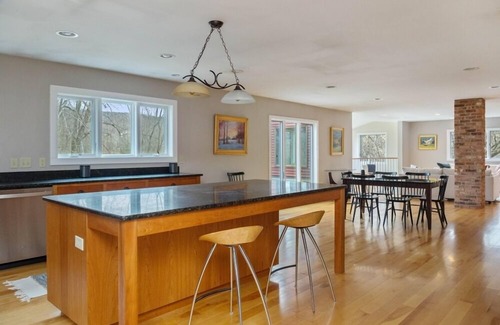 Middlebury House | River House in the Heart of Middlebury