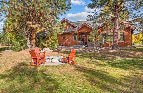 Leavenworth House | River Lodge in Plain - Alice Lodging