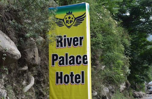Mahandri Hotel | River Palace Hotel & Resort