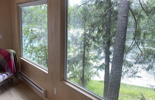 Clearwater Cabin | River's Edge Retreat | Breccia Glamping Cabin