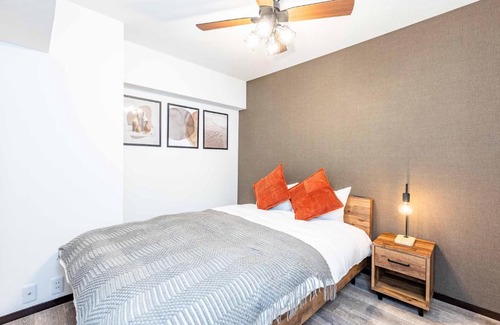 Namba Apartment | River Side Namba 301