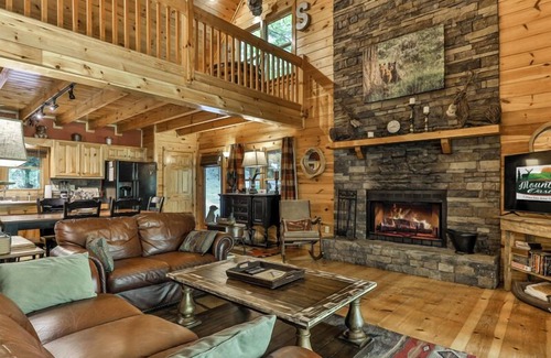 Ellijay Cabin | River Spirit - Fishing Stream, Hot Tub, Dog Friendly/Minimum Age Requirement of