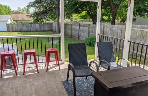 Spring Lake House | River Street Retreat - Wonderful for any reason or any season!