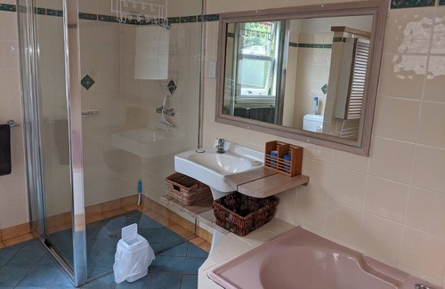 Lake Tabourie Cottage | River Vida cottage & bungalow family holidays