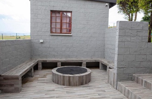 Okhahlamba House | Riverbend Berg Lodge