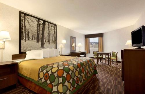 West Springfield Hotel | Riverdale Inn