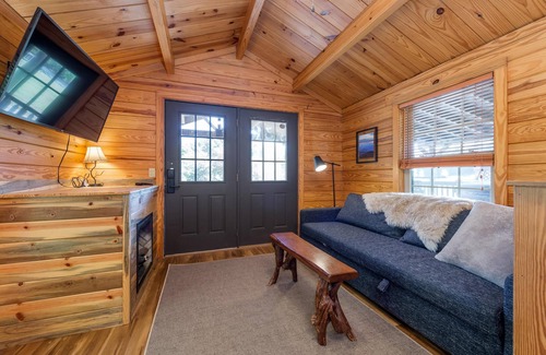 Arden Ski Chalet | Riverfront Vintage Cabin w/ Hot Tub, Full Kitchen