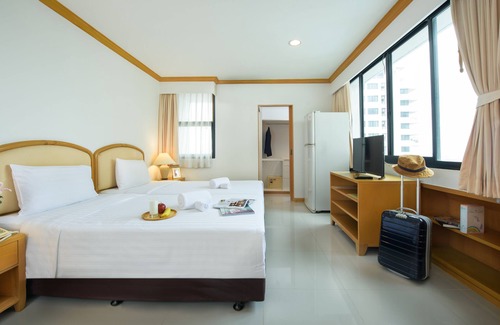 Nonthaburi Hotel | Riverine Place Hotel and Residence