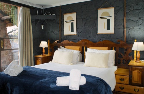 Tonteldoos Cabin | Riverman Cabin Country Lodge