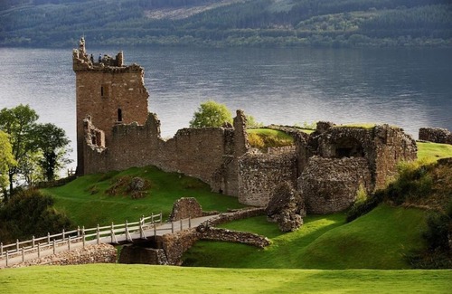 East Lewiston House | Rivermill House near Loch Ness - pet friendly.