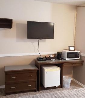 Little Fort Hotel | Rivermount Motel