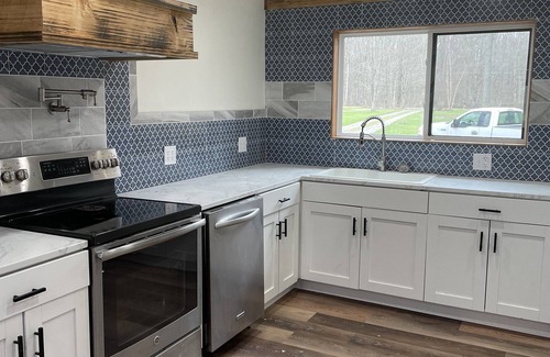 Austinburg Cottage | Rivers Nest -Breathtaking Fall