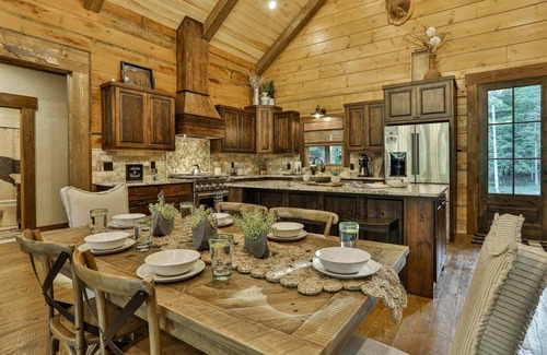 Ellijay Cabin | Riverscape | Ellijay, GA