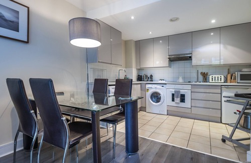 Battersea Apartment | Riverside Apartment