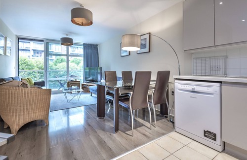 Battersea Apartment | Riverside Apartment