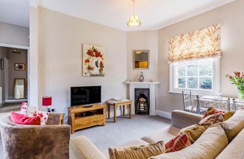 Craven Arms House | Riverside