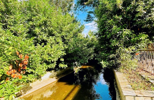 Hillingdon Apartment | Riverside Holiday Home Close Heathrow/Close West Drayton/on Elizabeth Line
