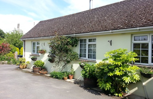Winfrith Newburgh Cottage | Riverside House Holiday Cottages