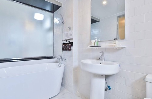 Gyeongsan Hotel | Riverside in February Gyeongsangbuk-do