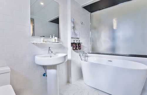 Gyeongsan Hotel | Riverside in February Gyeongsangbuk-do