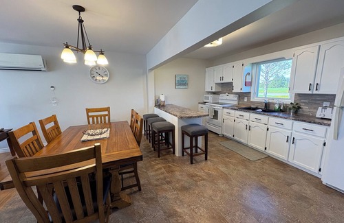 Mill River East House | Riverside Landing Cottage