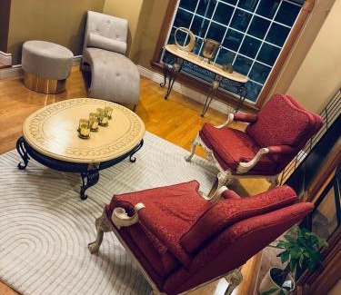 Clarke's Beach Ski Chalet | Riverside Pool Chalet !