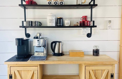 Queens County Cottage | Riverside Retreat in Butternut Valley