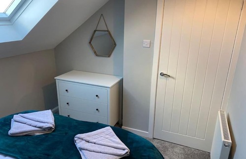 Hawick Apartment | Riverside Retreat