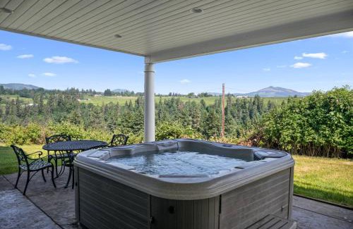Hood River House | RiverSong Country Chateau