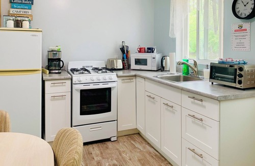 North Bay Cabin | Riverview Cabin Cottage B