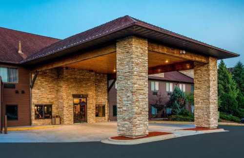 Rockford Hotel | Riverview Inn & Suites, an Ascend Collection Hotel