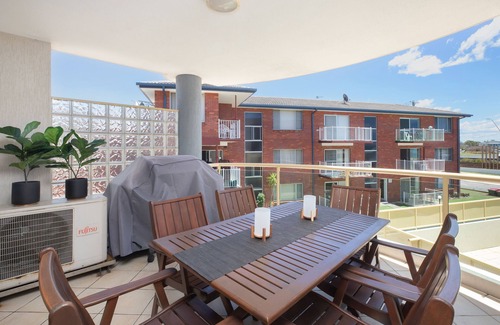 Port Macquarie Apartment | Riviera 203 - Opposite Bowling Club