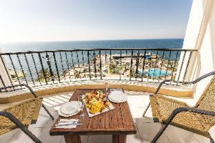 Ras Beirut Hotel | Riviera Hotel and Beach Lounge, Beirut