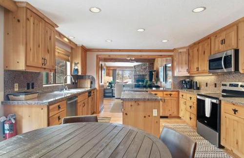Teton Village Villa | RMR: Eagles Rest 10 Condo in Teton Village