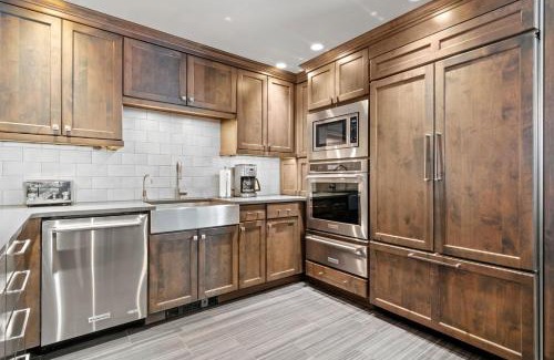 Teton Village House | RMR: Elkhorn Lodge Home in Teton Village