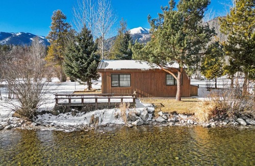 Wilson Cabin | RMR: Fish Creek Cabin-Bravo in Wilson, WY