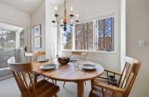 Moose Wilson Road Apartment | RMR: Mountain Maple 4 Condo in The Aspens