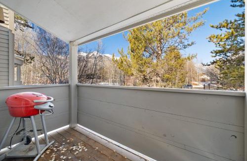 Moose Wilson Road Apartment | RMR: Mountain Maple 4 Condo in The Aspens