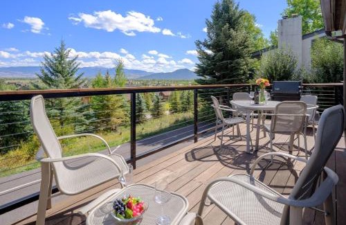 Teton Village Villa | RMR: Snow Ridge 4 Condo in Teton Village