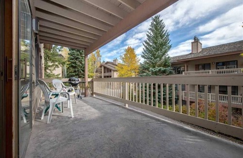 Teton Village Condo | RMR: Teewinot A2 Condo in Teton Village