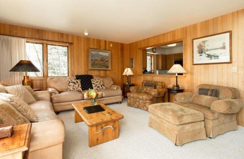Teton Village Villa | RMR: Wind River 10 Condo in Teton Village