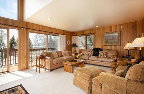 Teton Village Villa | RMR: Wind River 10 Condo in Teton Village