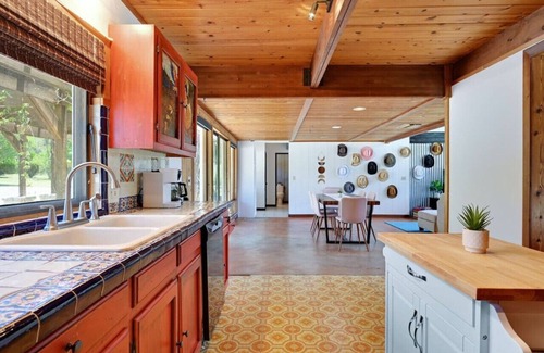 La Hacienda Estates House | Road Runner Lodge: Pool, Volleyball, Disc Golf, Pet Friendly