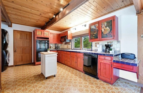 La Hacienda Estates House | Road Runner Lodge: Pool, Volleyball, Disc Golf, Pet Friendly