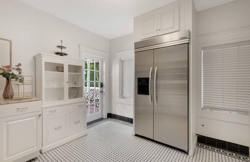 Edgewater Apartment | Roami at Mimosa Manor