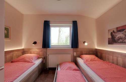 Hedwigenkoog House | Robbe