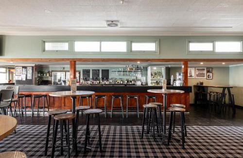 Waterhouse Hotel | Robe Hotel