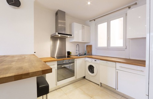 Antibes Old Town Apartment | Robert Soleau bright design flat, center of Antibes