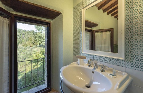 Simignano Apartment | Robin Mascie